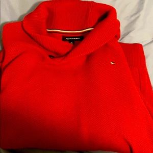 Long sleeve Tommy Hilfiger sweater